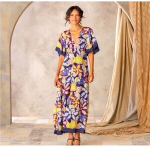 MARIE OLIVER Bernadette Iris Doodle Dress
Maxi Floral Size 4